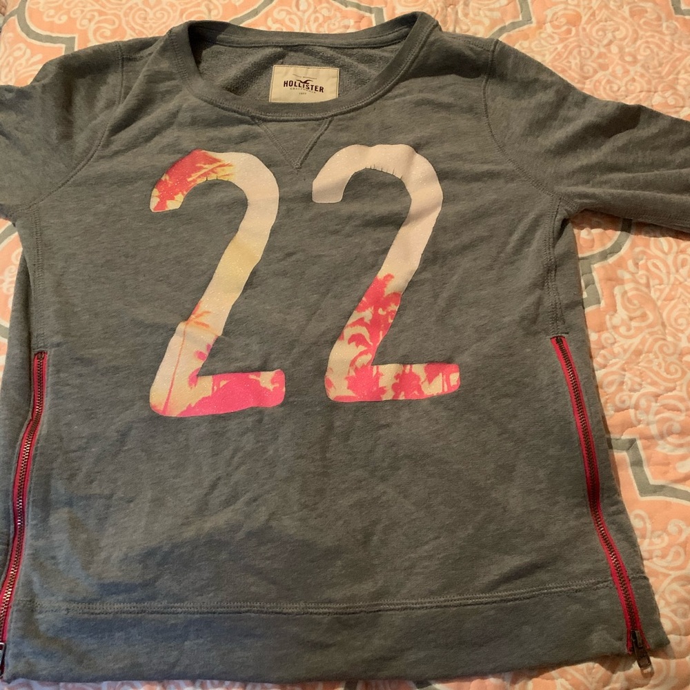 22 Sweatshirt